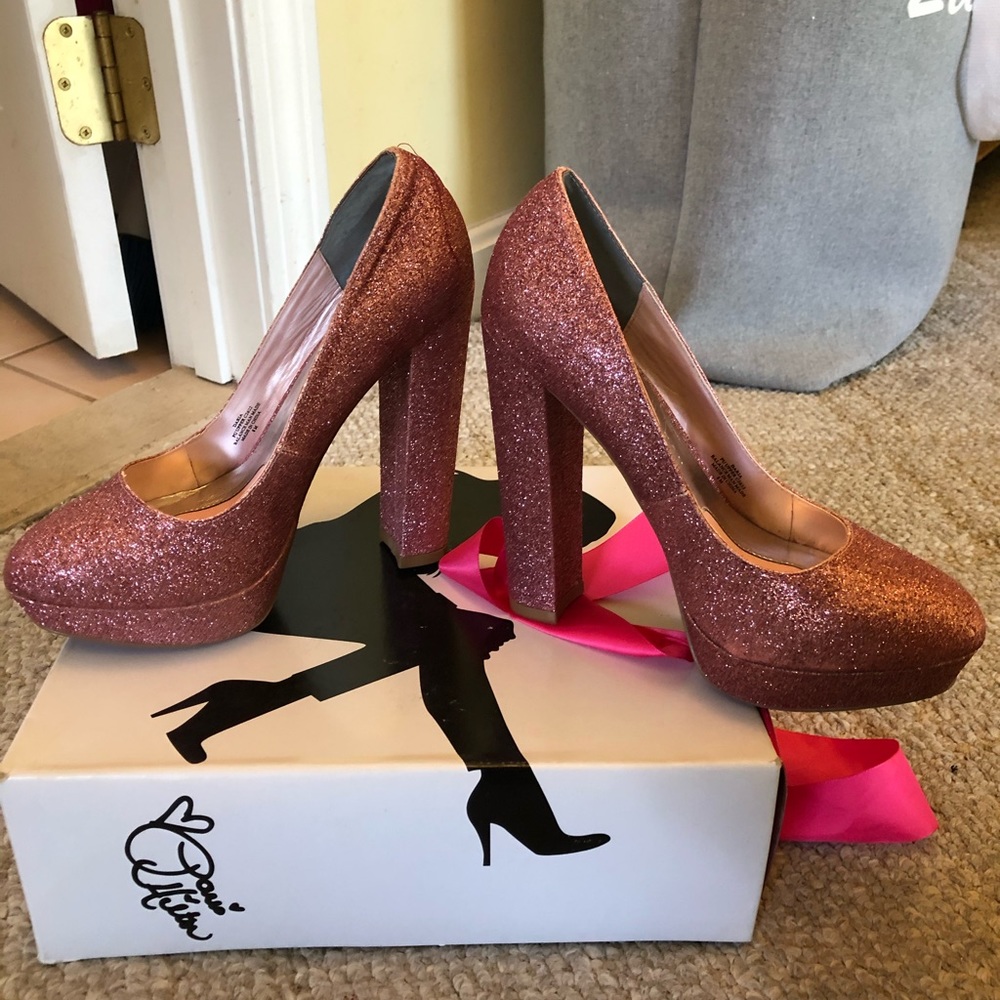 Paris Hilton pink glitter chunky high heel size 8